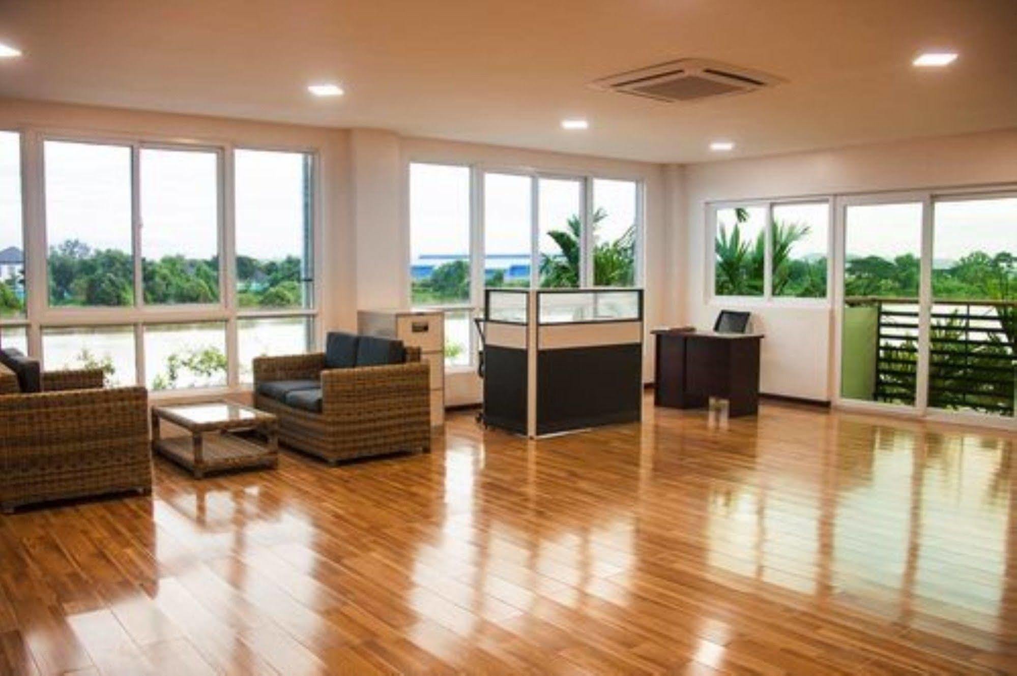 Hotel Sincere Smile Янгон Екстериор снимка